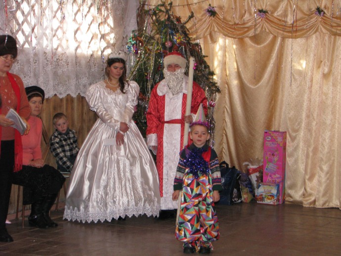 Свято Нового року у Новокрасненській школі - 2009